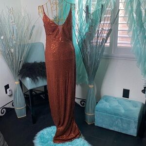 Sparkly Sequin Formal Dress/Gown